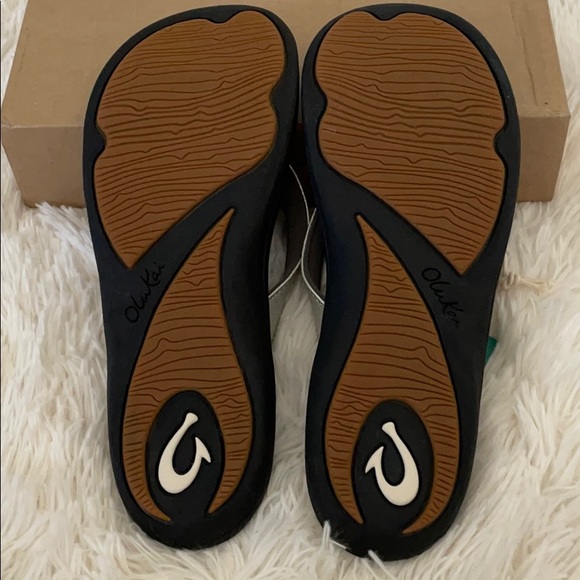 OluKai | Shoes | Olukai Silver Flip Flop Sandals | Poshmark